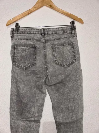 Pantalón H&M gris efecto lavado