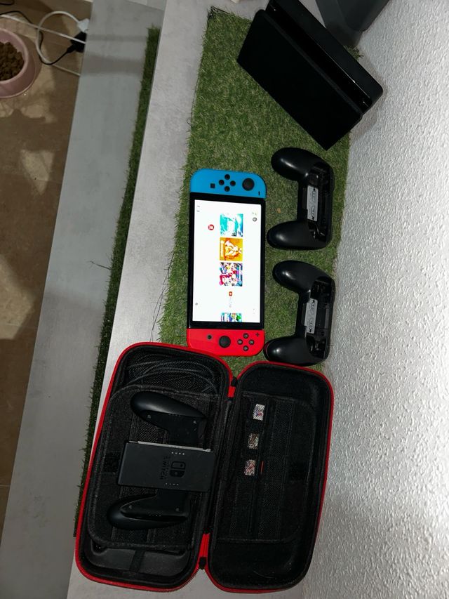 Nintendo Switch Roja y Azul