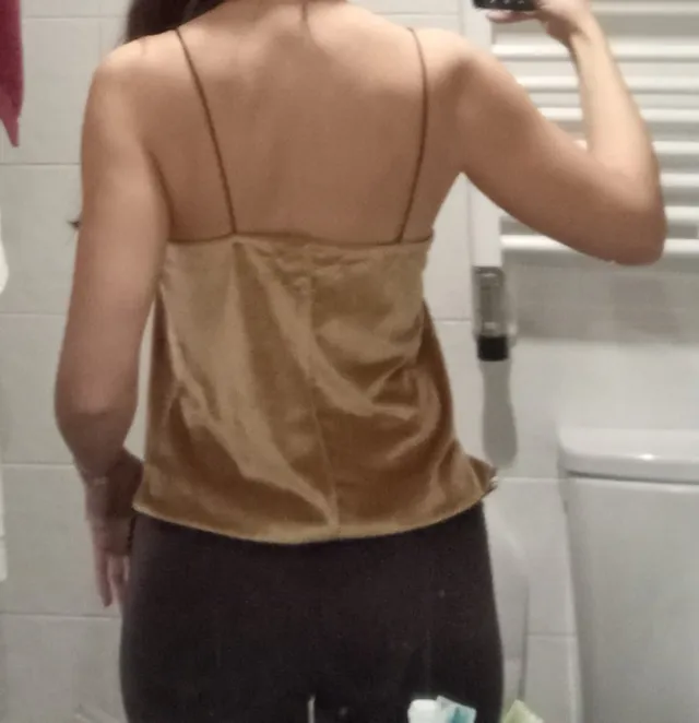 Top lencero terciopelo con encaje