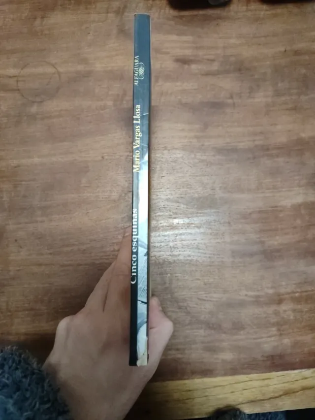 Cinco Esquinas (Spanish Edition)