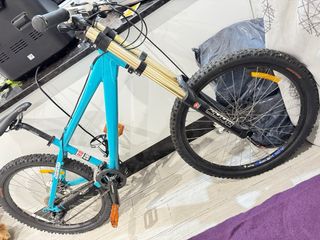 Bicicleta descenso Azul RockShox