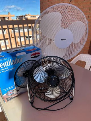 2 Ventiladores de Mesa Maxell y Habitex
