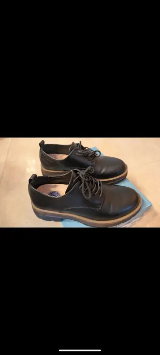 Zapatos Comfeet mujer negros cordones