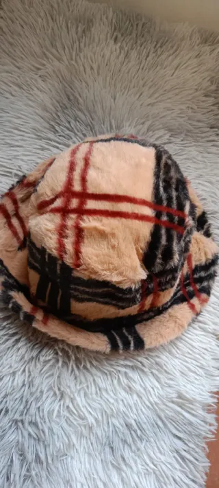 Cappello Bucket Swisscare Ecopelliccia