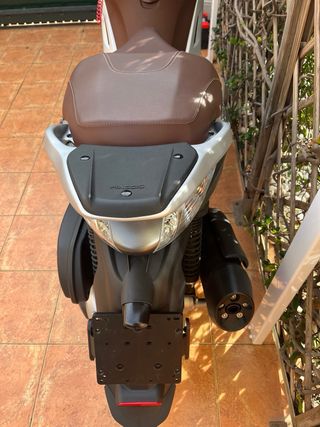 Piaggio Beberly 350 i.e. ABS sport touring.