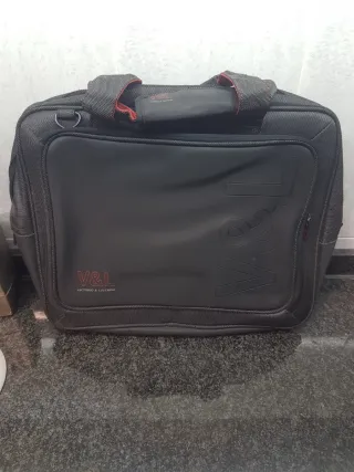 Bolsa portaordenador Victorio & Lucchino Negra