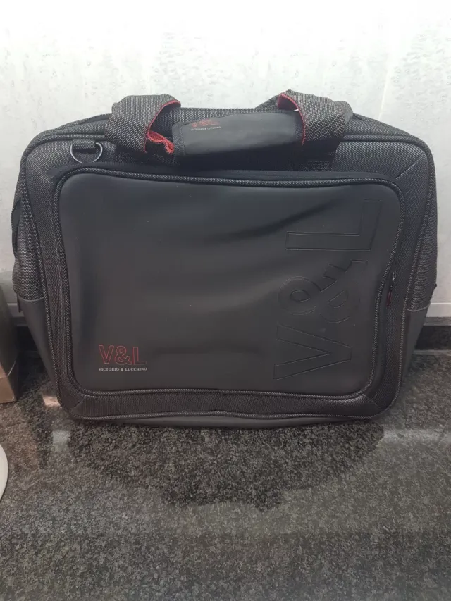 Borsa portacomputer Victorio & Lucchino Nero