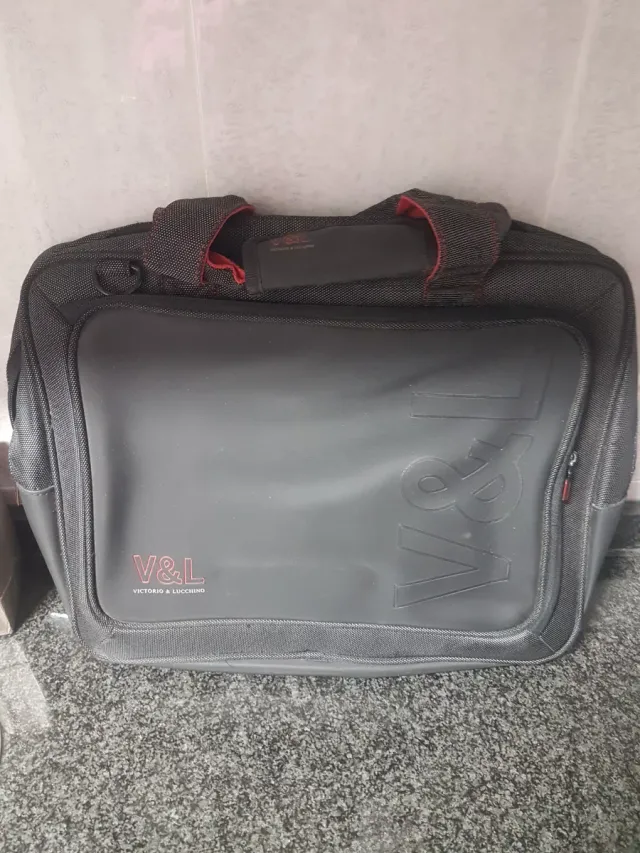 Borsa portacomputer Victorio & Lucchino Nero