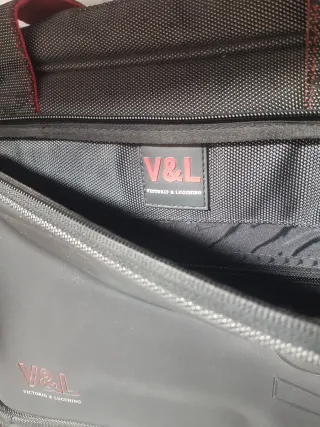 Bolsa portaordenador Victorio & Lucchino Negra