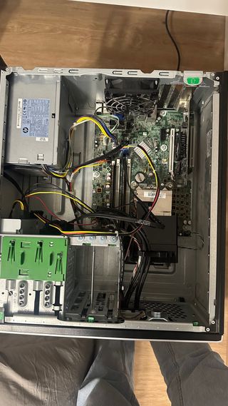 PC HP Compaq Elite 8300 MT