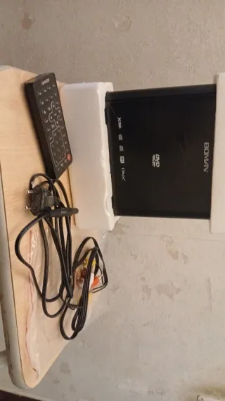 Reproductor DVD Portátil BOMAN Mini