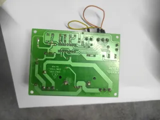 Regulador Manual Día/Noche  Crianza de Pájaros