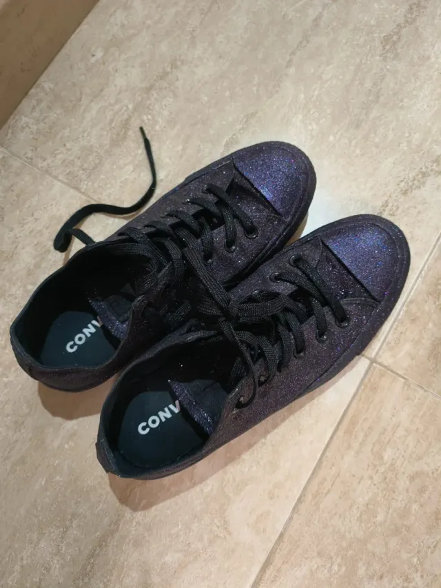 Zapatillas Converse Moradas Purpurina