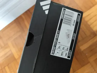 Deportivas Adidas Blancas y plateadas