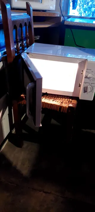 Microondas NEVIR blanco