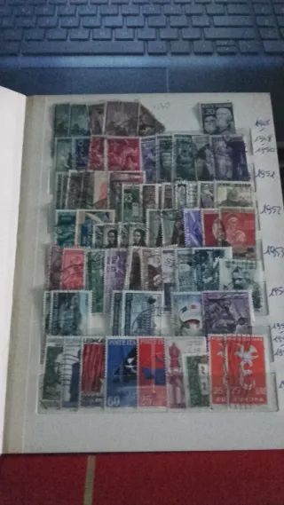 Francobolli da tutto il mondo