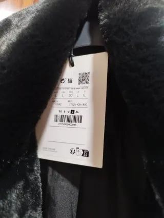 Abrigo pelo negro talla XL- 42