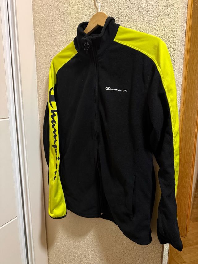 Sudadera Champion Negra y Amarilla