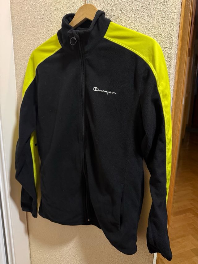 Sudadera Champion Negra y Amarilla