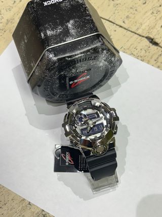 Reloj G-Shock Plata y Negro