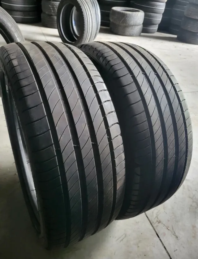 Michelin 225/50 R18