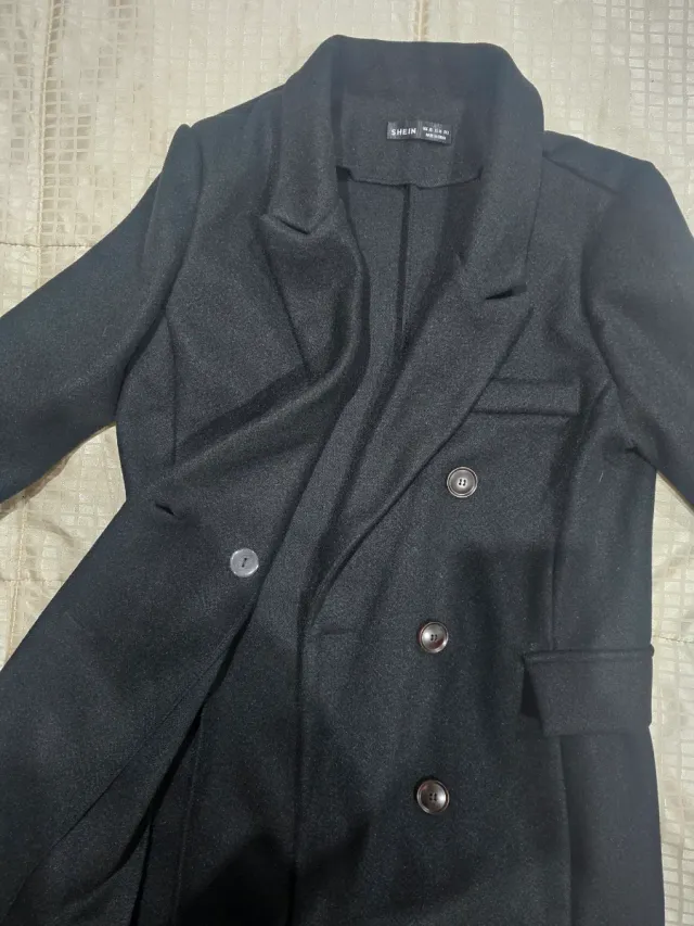 Abrigo negro talla XS nuevo