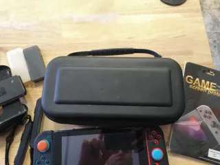 Nintendo Switch + Accesorios
