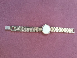 Reloj GUESS dorado y plateado