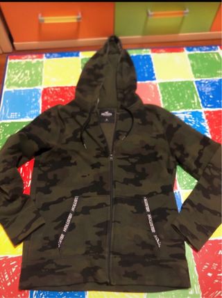 Sudadera Hollister talla M con Cremallera