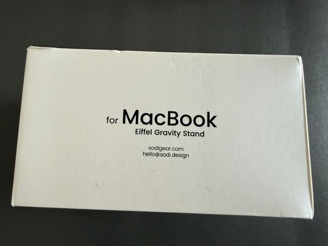 Soporte Vertical Aluminio Macbook/Portátil