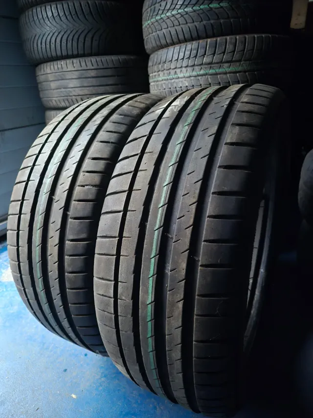 Michelin 235/45 R18
