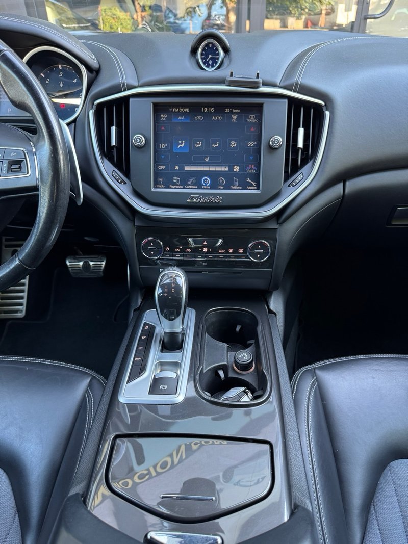 Maserati Ghibli 2016, foto 18