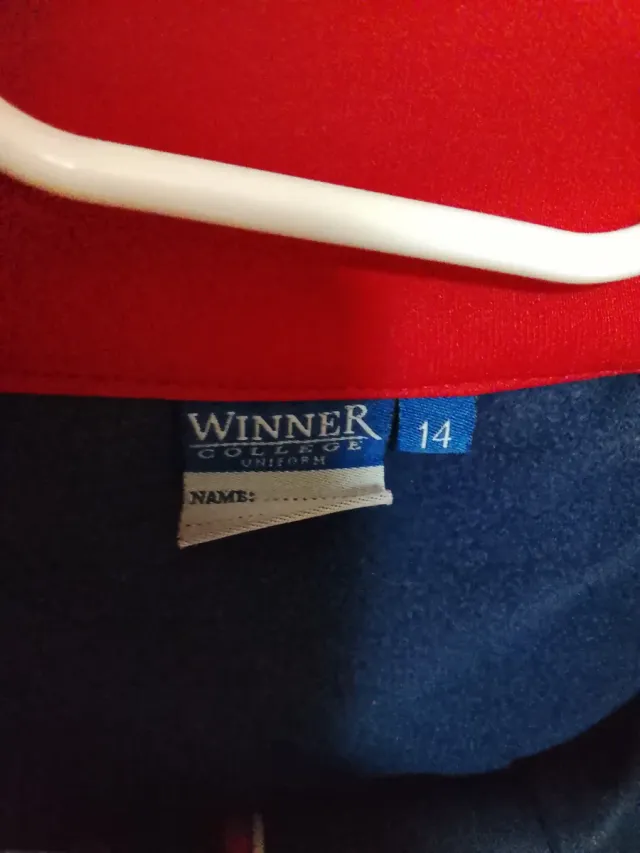 Chándal Jesuitinas Azul Marino y Rojo