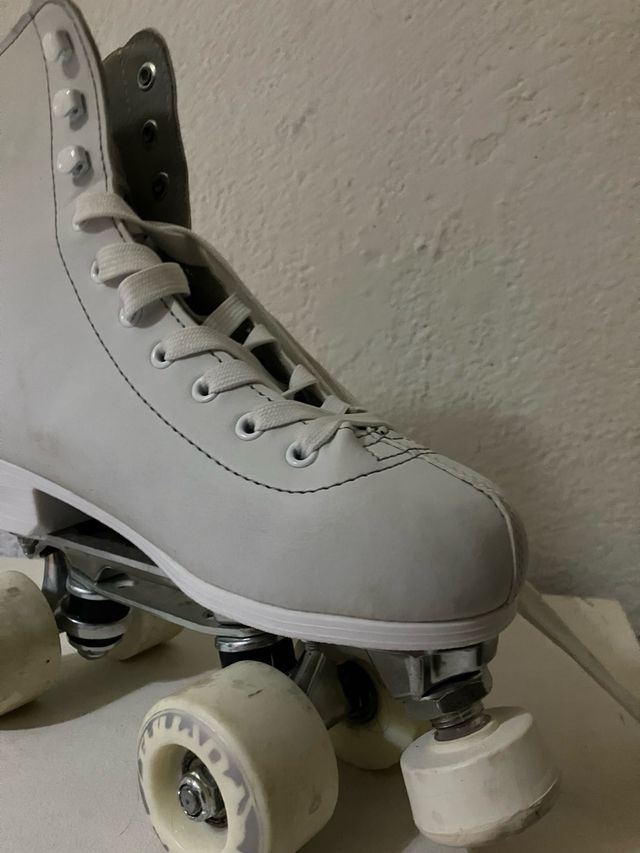 Patines blancos de cuero