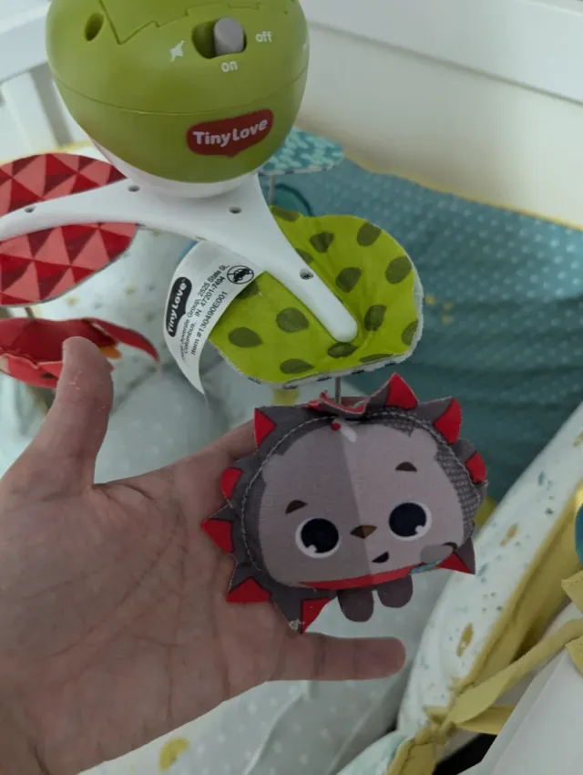 Móvil musical para cuna, con 3 animal que giran