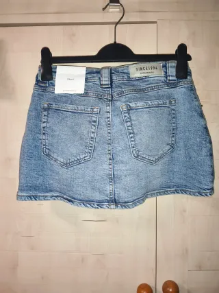 Falda pantalón Stradivarius denim brillos Talla M