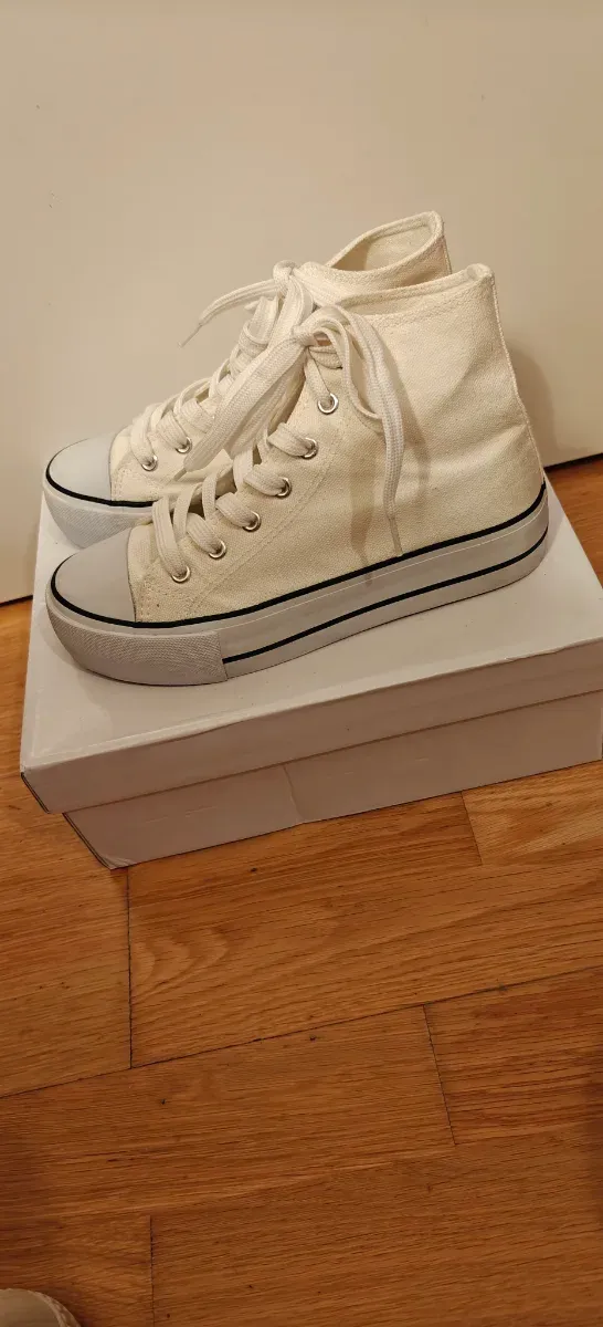 Bambas altas blancas