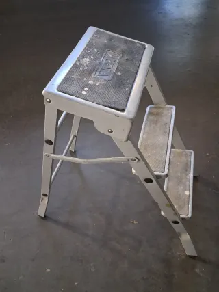 Escalera plegable 3 peldaños