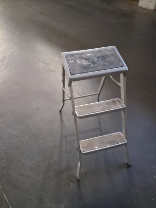 Escalera plegable 3 peldaños