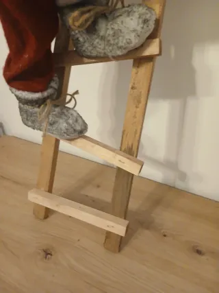 Babbo Natale con scaletta e sacco