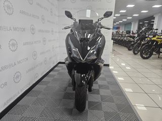 Kymco Super Dink GT 125 2025 con solo 10 km.