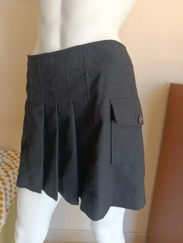 Falda Esprit Lana Negra Pliegues