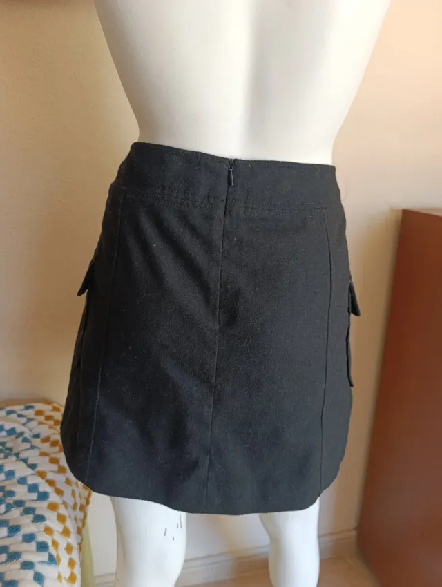 Falda Esprit Lana Negra Pliegues