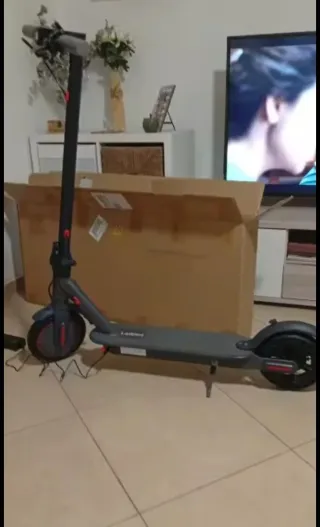 Patinete eléctrico 500W – Nuevo, 35 km, batería 10