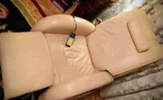 Sillón masaje eléctrico beige cuero