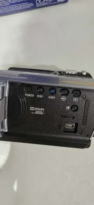Videocámara Sony DCR-SR77E