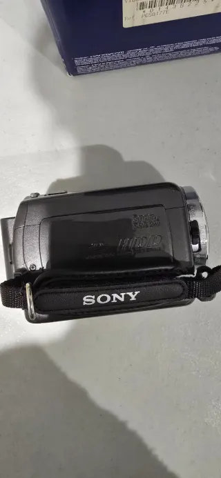 Videocámara Sony DCR-SR77E