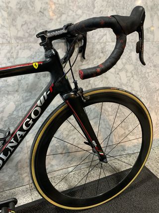 Colnago V1-R Ferrari Edición Limitada