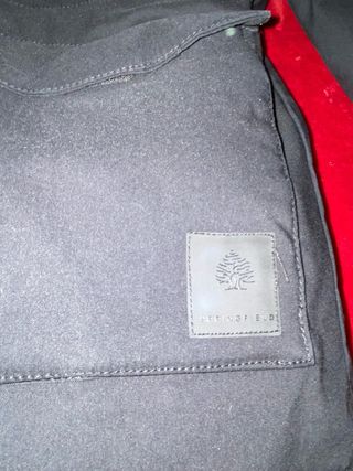 Cazadora impermeable hombre negra