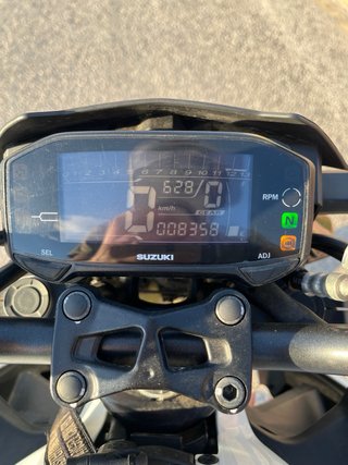 Suzuki gsx 125